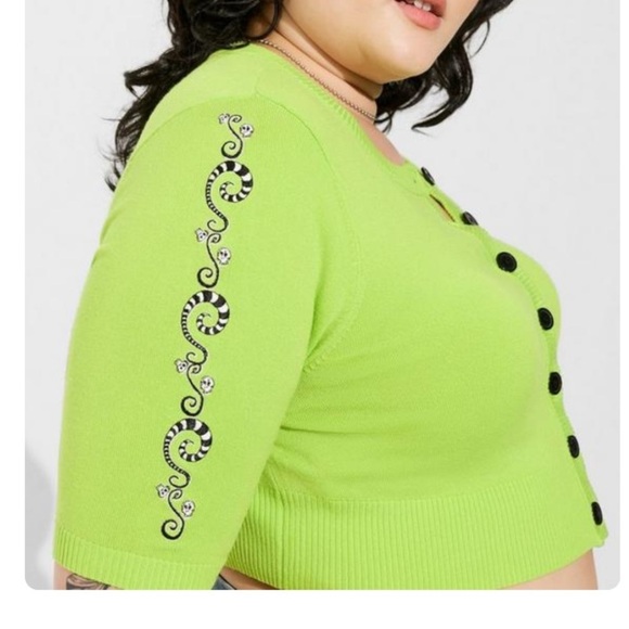Torrid NWT Warner Bros Beetlejuice Button Up Elbow Sleeve Shrug Halloween - Picture 1 of 6